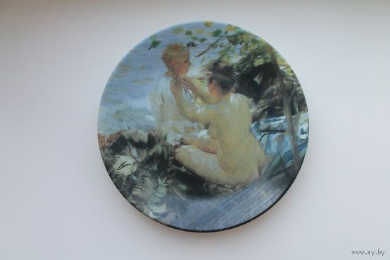 Тарелка коллекционная [1991г., Швеция, Rorstrand, Женщина одевает ребенка, Bradex #76-R54-8.2] D=21см.