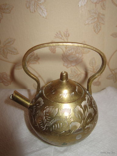 Миниатюра . Чайник . Латунь или бронза