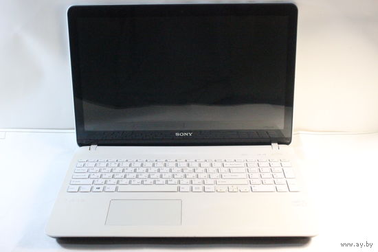 Ноутбук Sony VAIO SVF1521L2RW
