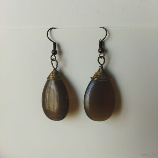 Серьги - подвески винтажные. Кошачий глаз. 4,8х2,2 см.