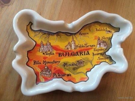 Пепельница с картой Болгарии, сувенирная. Размер 13 на 9 см. Новая.