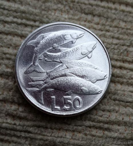 Werty71 Сан-Марино 50 лир 1975 год Любовь у животных косяк рыб