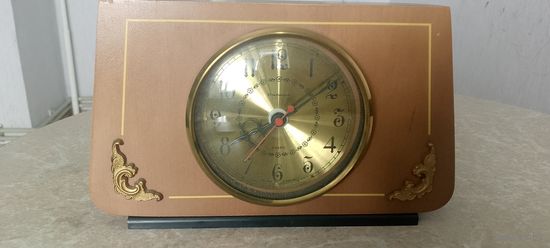 Часы настольные
