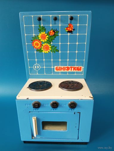 Игрушечная газовая плита "Анютка" СССР.