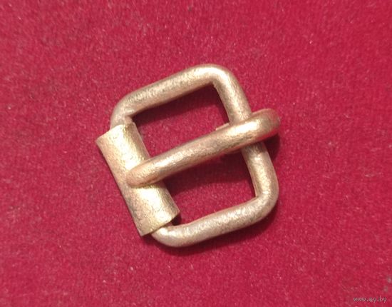 Фурнитура  - пряжка латунь