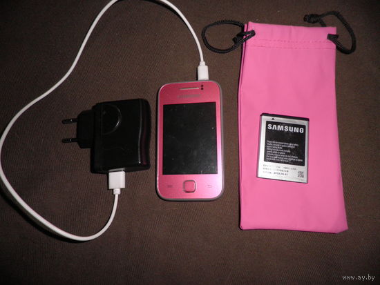 Мобильный телефон SAMSUNG GT-S5360+запасной аккумулятор и зарядное.Рабочий,в отличном состоянии.С рубля.