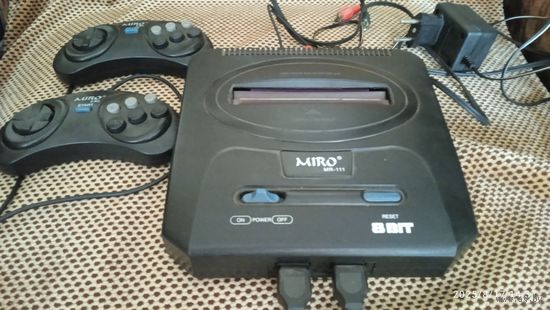 Игровая приставка MIRO MR-111 8 bit. Работоспособность неизвестна.