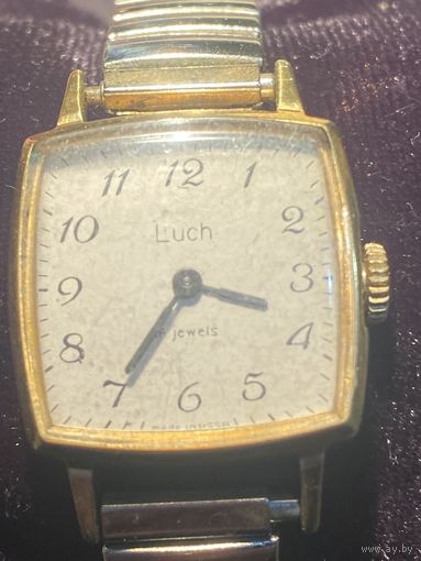 Часы женские
