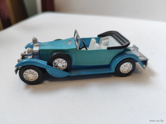 Автомобиль иа-1932