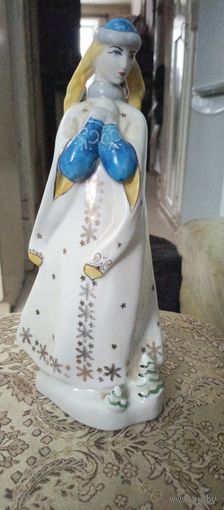 Статуэтка снегурочка