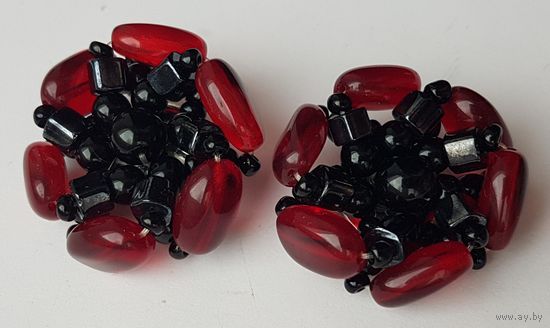 Серьги. Клипсы. Чешское стекло. Диаметр 3 см. Объемные. 70-е годы, Чехословакия