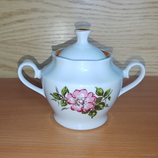Сахарница из сервиза "Ария" Рига