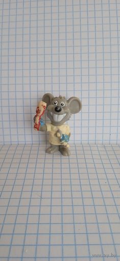 Коллекционная игрушка из Киндер сюрприза. Мыши врачи, 2011г. Дантист MPG DC-120. 15