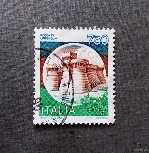 Марка Италия 1980 год Замок