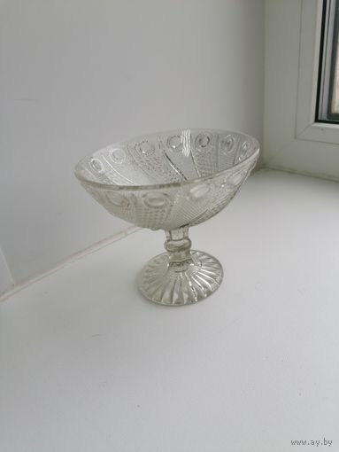 Вазочка на ножке клеймо ДХЗ 777