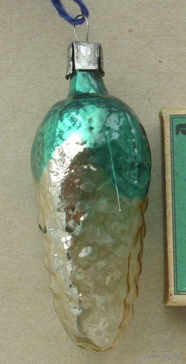Ёлочная игрушка. Шишка. О-7.