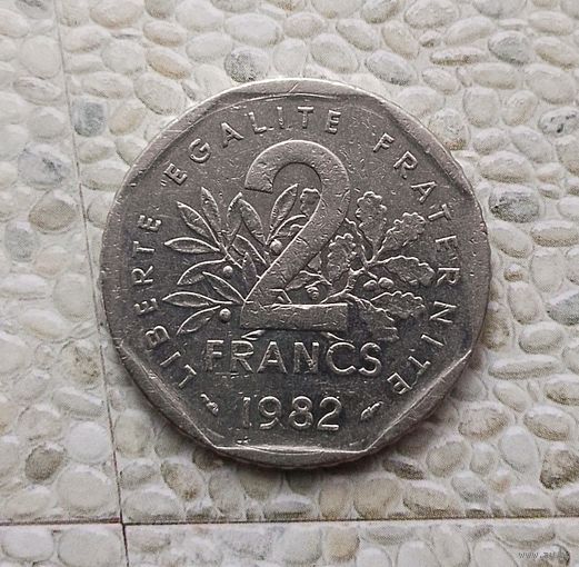 2 франка 1982 года Франция. Пятая Республика.