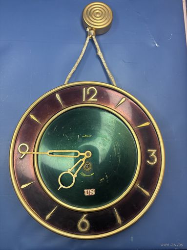 Часы настенные маяк