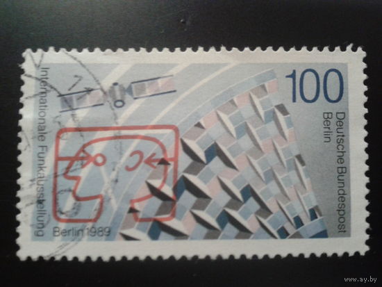 Берлин 1989 спутник Михель-2,0 евро гаш.