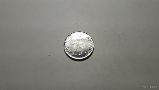 25 пайс 2002 г. Индия. Внимательно читайте объявление.