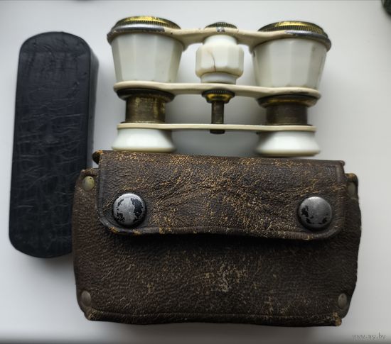 Бинокль театральный