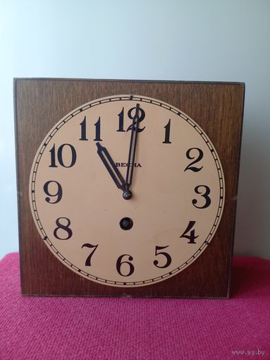 Часы настенные ВЕСНА (СЧ-17) СССР