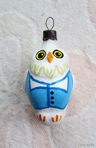 Редкая елочная игрушка "Сова в жилетке". Стекло, СССР