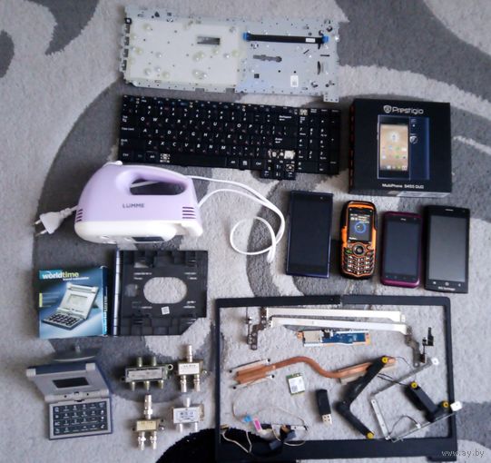 Сборный лот (телефоны, разветвители, миксер, часы и др) с 1 рубля