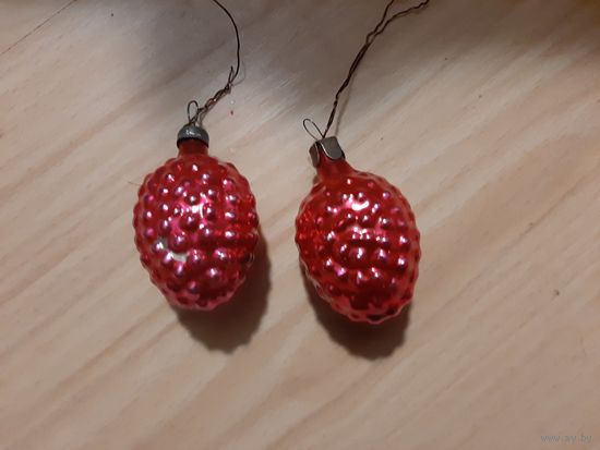 Ёлочная игрушка Шишка (СССР)