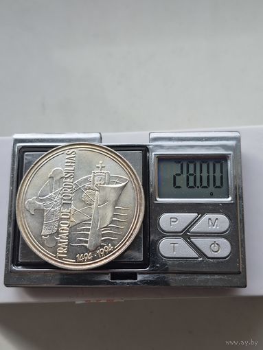 1000 эскудо 1994 года. Португалия, Португальская Республика (1986 - 2001). 500 лет Тордесильясскому договору. Серебро 500. Монета не чищена. П45686.