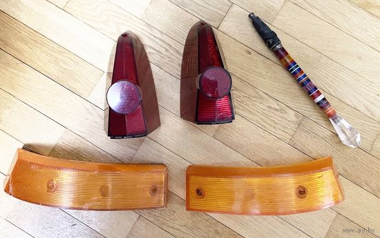 Задние фонари и ручка КПП автомобиль ГАЗ-21 Волга