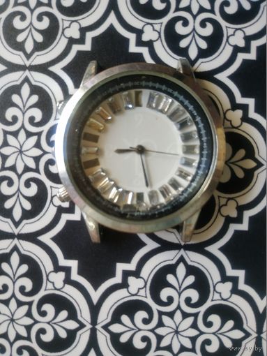 Часы наручные.  Состояние на скане. В коллекцию,ремонт,на запчасти.