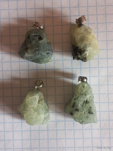 Подвеска из камня