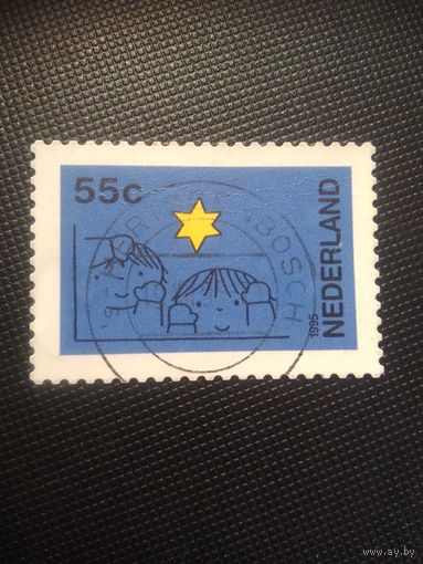 Нидерланды. Декабрьская марка. 1995г. гашеная