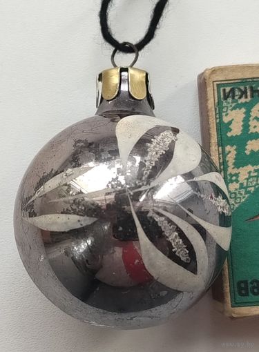 Ёлочная игрушка. Ё-56.