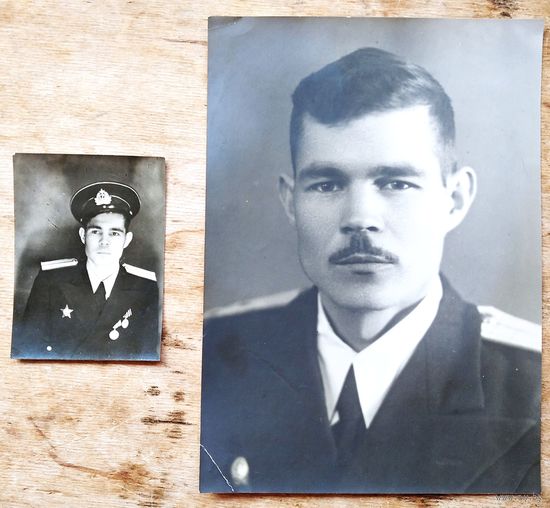 Два фото офицера с орденом. 13х18 см и 6х8 см. Цена за оба.