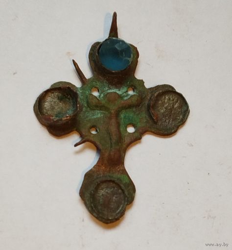 Крестик с камушкам