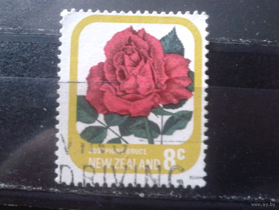 Новая Зеландия 1975 Роза 8с