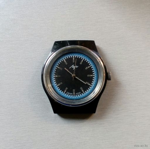 Часы наручные мужские (женские) "Луч" (механические) Сделано в СССР