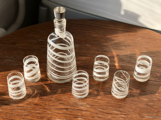 Графин и рюмки цветное стекло СССР Неман