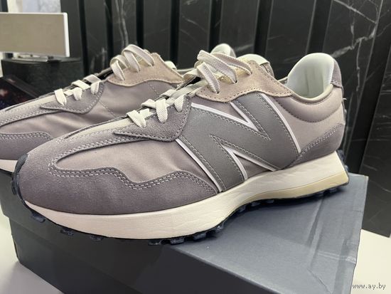 Foot Locker x New Balance 327 44.5-28.5