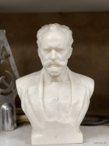 Бюст Чайковского