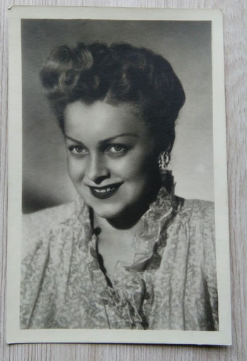 Артисты Советского кино .0006 Л. Целиковская 9 x13.5.1954 г.