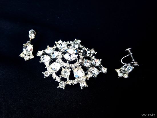 Набор, брошь и серьги клипсы винтаж