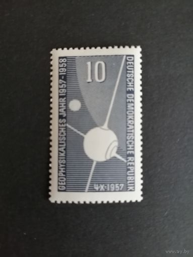 ГДР 1957 Марка "Международный геофизический год" (чистая* с наклейкой) Mi.603 каталог 0.50 евро
