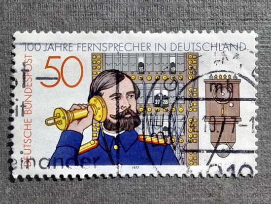 Марка Германия 1977 год 100-летие телефонной сети
