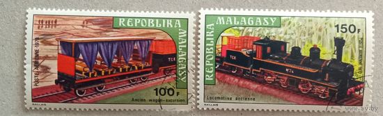 Старые паровозы.