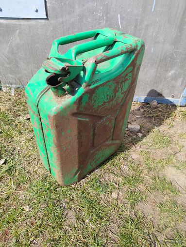 Канистра 20л