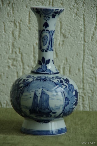 Ваза фарфоровая   DELFT    21 см    целая
