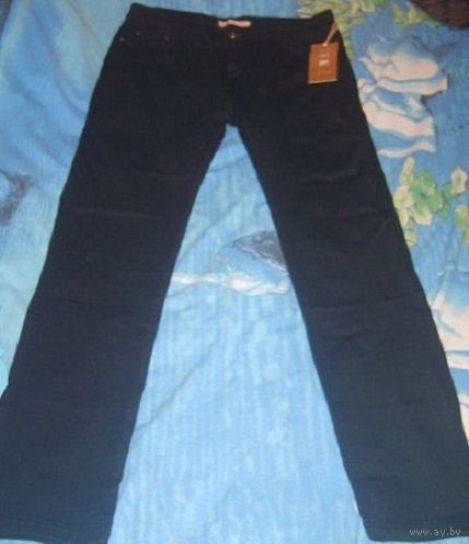 Новые брюки, черные, на р-р 40-44, можно в школу